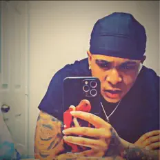 Poslechněte si interpreta MINE4x, sledujte hudební videa, přečtěte si životopis, podívejte se na data turné a další informace.