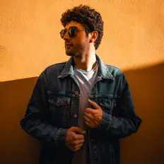 Francesco Vattovaz dinle, müzik videolarını izle, biyografisini oku, tur tarihlerini ve daha fazlasını gör!