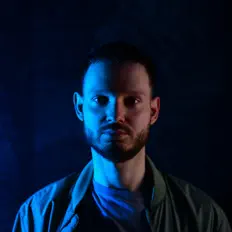 Dengarkan David Burster, tonton video musik, baca bio, lihat tanggal tur & lainnya!