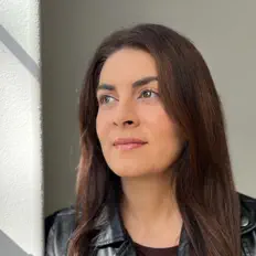 Écoutez Natalie Sweet, regardez des vidéoclips, lisez la biographie, consultez les dates de tournée et plus encore !