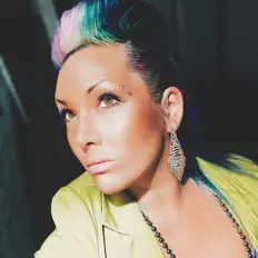 Listen to Mia K, watch music videos, read bio, see tour dates & more!