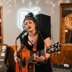 Hör dir Alexa Gurley an, schau dir Musikvideos an, lies die Biografie, finde Tourdaten und mehr!