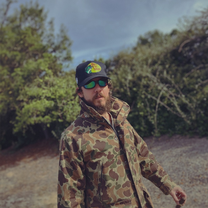 Song - Holdin' Her - Chris Janson