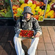 Dengarkan AK Grey, tonton video musik, baca bio, lihat tanggal tur & lainnya!