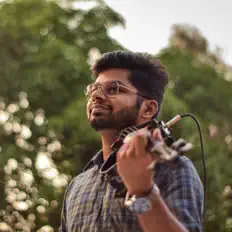 Nikhil Neelakandan सुनें, म्यूज़िक वीडियो देखें, बायो पढ़ें, दौरे की तारीखें और बहुत कुछ देखें!