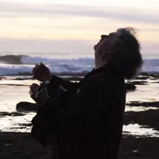 Écoutez Graeme Hush, regardez des vidéoclips, lisez la biographie, consultez les dates de tournée et plus encore !