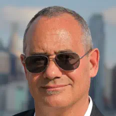 Ouve Greg Murphy, vê vídeos de música, lê a biografia, vê as datas da digressão e muito mais!