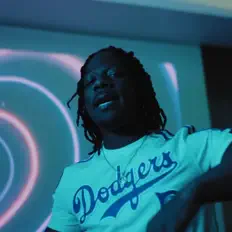 Hör dir Tae Sav an, schau dir Musikvideos an, lies die Biografie, finde Tourdaten und mehr!