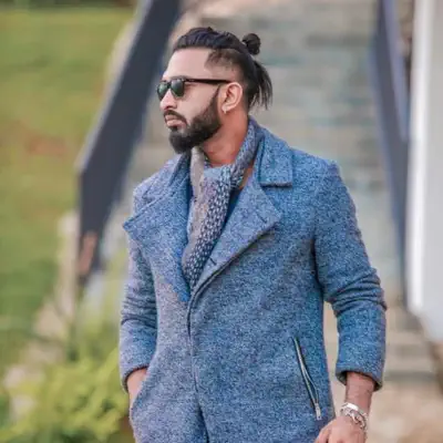 Listen to Viraj Perera, watch music videos, read bio, see tour dates & more!