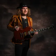 Listen to Tom Killner, watch music videos, read bio, see tour dates & more!