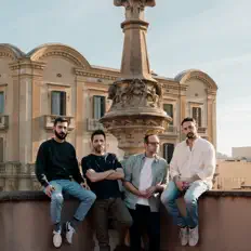 Daria Artiola을(를) 듣고, 뮤직 비디오를 보고, 약력을 읽고, 투어 일정 등을 확인하세요!