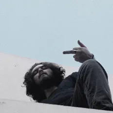 Posłuchaj wykonawcy 6COV, obejrzyj teledyski, przeczytaj biografię, zobacz daty tras koncertowych i nie tylko!