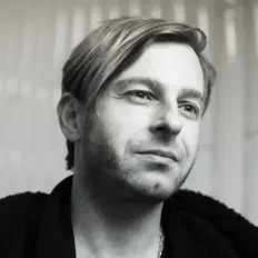 Listen to Sascha Dive, watch music videos, read bio, see tour dates & more!