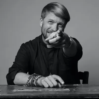 Listen to Frère Benjamin, watch music videos, read bio, see tour dates & more!