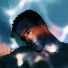 Listen to Ben Hazlewood, watch music videos, read bio, see tour dates & more!