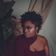 Ouça Nicole Chambers, assista a videoclipes, leia a biografia, veja as datas das turnês e mais!