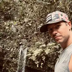 Listen to Backroad Slang, watch music videos, read bio, see tour dates & more!
