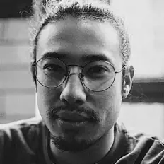 A Girl Called Gimliを聴いたり、ミュージックビデオを鑑賞したり、経歴やツアー日程などを確認したりしましょう！