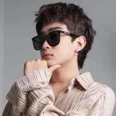 Posłuchaj wykonawcy Jah Deth, obejrzyj teledyski, przeczytaj biografię, zobacz daty tras koncertowych i nie tylko!