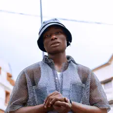 Ouve leirbag_real, vê vídeos de música, lê a biografia, vê as datas da digressão e muito mais!