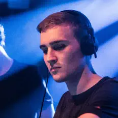 Poslechněte si interpreta Wavelen, sledujte hudební videa, přečtěte si životopis, podívejte se na data turné a další informace.