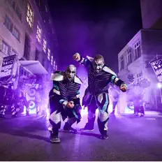 Hör dir Gugge3000 an, schau dir Musikvideos an, lies die Biografie, finde Tourdaten und mehr!