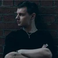 Escucha a undefined, mira vídeos musicales, lee la biografía, consulta fechas de giras y mucho más.