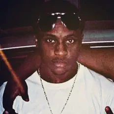 Escucha a TDO, mira videos musicales, lee su biografía, consulta las fechas de las gira y más.