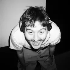 Posłuchaj wykonawcy Cian Jay, obejrzyj teledyski, przeczytaj biografię, zobacz daty tras koncertowych i nie tylko!