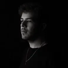 Ακούστε περιεχόμενο από Simon Lauren, παρακολουθήστε μουσικά βίντεο, διαβάστε το βιογραφικό, δείτε ημερομηνίες περιοδείας, και πολλά ακόμη!