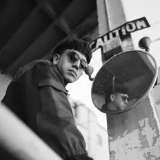 Hör dir Social Animals an, schau dir Musikvideos an, lies die Biografie, finde Tourdaten und mehr!