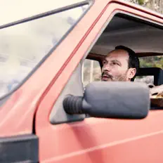 Poslechněte si interpreta Humanoalieno, sledujte hudební videa, přečtěte si životopis, podívejte se na data turné a další informace.