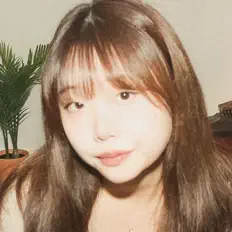 聆聽 Jenna、觀看音樂影片、閱讀小傳、查看巡演日期等！