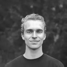 Clark Meadowsを聴いたり、ミュージックビデオを鑑賞したり、経歴やツアー日程などを確認したりしましょう！