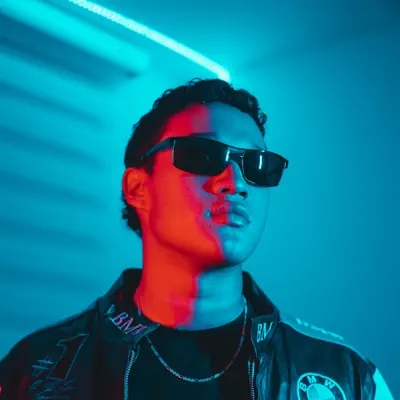 Ascolta Gutily, guarda video musicali, leggi la biografia, vedi le date del tour & altro!