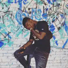 Ouça Loose, assista a videoclipes, leia a biografia, veja as datas das turnês e mais!