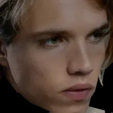 Hör dir Donald Durand an, schau dir Musikvideos an, lies die Biografie, finde Tourdaten und mehr!