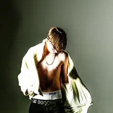 Escucha a Xinon, mira vídeos musicales, lee la biografía, consulta fechas de giras y mucho más.