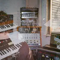 Poslechněte si interpreta undefined, sledujte hudební videa, přečtěte si životopis, podívejte se na data turné a další informace.