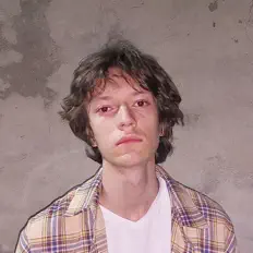 Ascolta Kristov, guarda video musicali, leggi la biografia, vedi le date del tour & altro!