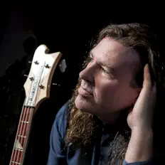 收听 Deron Daum、观看音乐视频、阅读小传、查看巡演日期等 ！