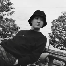 Dengarkan PtarmiGan, tonton video musik, baca bio, lihat tanggal tur & lainnya!