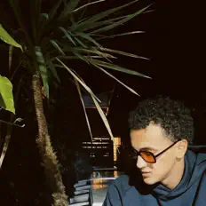 收听 Lordprettyfakre、观看音乐视频、阅读小传、查看巡演日期等 ！