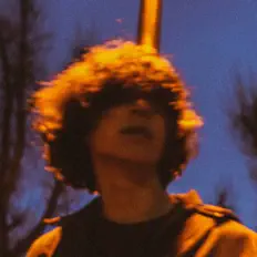 riot riot riot! dinle, müzik videolarını izle, biyografisini oku, tur tarihlerini ve daha fazlasını gör!