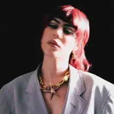 Sabrina Bellaouelを聴いたり、ミュージックビデオを鑑賞したり、経歴やツアー日程などを確認したりしましょう！