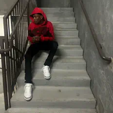 聆聽 glenbands!、觀看音樂影片、閱讀小傳、查看巡演日期等！