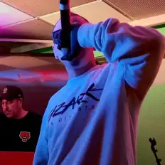 Dengarkan Eizark, tonton video musik, baca bio, lihat tanggal tur & lainnya!