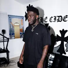 Hör dir NateSoUgly an, schau dir Musikvideos an, lies die Biografie, finde Tourdaten und mehr!