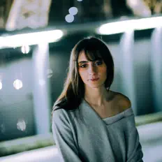 Poslechněte si interpreta Mary Jane, sledujte hudební videa, přečtěte si životopis, podívejte se na data turné a další informace.