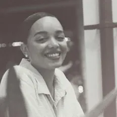 Listen to Taty Sachi, watch music videos, read bio, see tour dates & more!